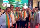 दिल्ली येथे संगणकीकरण कामकाजाचे पंतप्रधान नरेंद्र मोदी यांचे हस्ते उद्घाटन.  जिल्हा बँक अध्यक्ष मनिष दळवी यांची उपस्थिती.