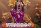 बालहातांनी साकारली दुर्गामातेची मूर्ती.....मळगाव-तेलकाटावाडी येथील बालकलाकारांचा पुढाकार....स्वहस्ते मूर्तीनिर्मिती, सजावट अन पूजनातून जपली परंपरा
