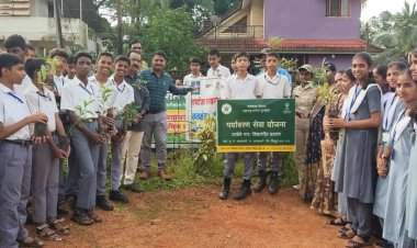 विद्यामंदिर कणकवली येथे वृक्षारोपण कार्यक्रम संपन्न.