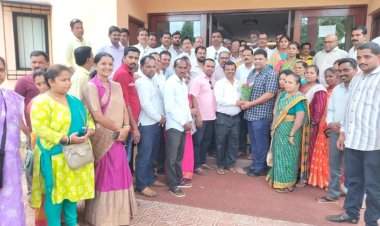 शिवसेना कुडाळ तालुका सरपंच संघटनेच्या अध्यक्षपदी मिलिंद नाईक तर उपाध्यक्षपदी लीलाधर अणावकर यांची निवड.