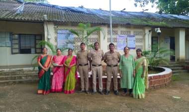 महिला उत्कर्ष समितीचा पोलिसांना राखी बांधून रक्षाबंधन साजरा.