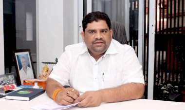 नागरिकांच्या समस्या सोडविण्यासाठी आ. वैभव नाईक उद्या जिल्हाधिकारी कार्यालयात.  नागरिकांनी कामे, प्रश्न, समस्या असल्यास उपस्थित राहण्याचे आवाहन.