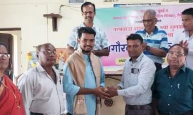 विद्यार्थी घडविताना शिक्षकांबरोबरच पालकांचीही भूमिका महत्त्वाची : प्रा.वैभव खानोलकर.  परबवाडा शाळा नं.१ येथे विद्यार्थी गुणगौरव सोहळा संपन्न.