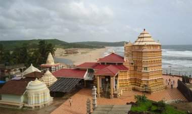 श्री क्षेत्र कुणकेश्वर मंदिर येथे १४ नोव्हेंबर रोजी दीपोत्सव.