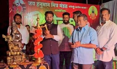 आयुष्यात मोठ व्हायचं असेल तर कर्तृत्व महत्त्वाचे : विशाल परब.  आरोस दांडेली येथील दीपावली शो टाईम चे उद्घाटन.