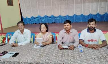 तुळस येथे आनंदयात्री वाङ्‌मय मंडळ वेंगुर्ला तर्फे 'नवांकूर बालकुमार मराठी साहित्य संमेलना' चे आयोजन.