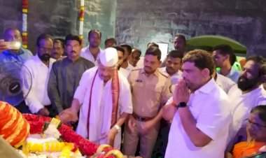 किल्ले सिंधुदुर्गवर आमदार वैभव नाईक यांच्या प्रमुख उपस्थितीत शिवजयंती सोहळा उत्साहात साजरा.  छत्रपती शिवाजी महाराजांच्या एकमेव शिवराजेश्वर मंदिराच्या नुतनीकरणानंतर प्रथमच शिवजयंती सोहळा.