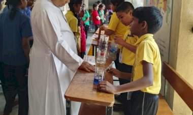 मदर तेरेसा स्कूल येथे जागतिक विज्ञान दिन उत्साहात साजरा.