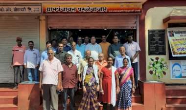 फणसवळे ग्रामपंचायत टिमने केली परुळेबाजर ग्रामपंचायतीच्या विविध उपक्रमांची पाहणी.