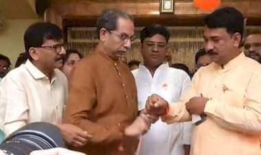 भाजपा नेते उन्मेष पाटील यांनी हाती बांधलं शिवबंधन.   खासदारकीचा राजीनामा देत उद्धव ठाकरेंच्या उपस्थितीत पक्ष प्रवेश.