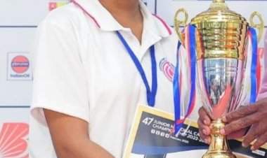 केशर निर्गुण हिची वरिष्ठ राष्ट्रीय कॅरम स्पर्धेसाठी महाराष्ट्र संघात निवड.