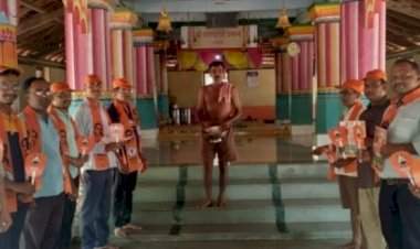 साकेडी येथे महाविकास आघाडीचे उमेदवार विनायक राऊत यांच्या प्रचाराचा शुभारंभ.