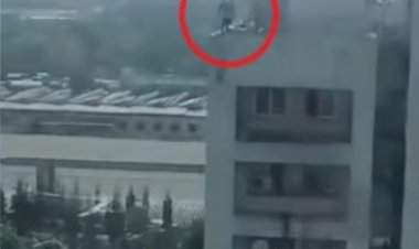 नायर रुग्णालयाच्या १५ व्या मजल्यावरून उडी मारून कर्मचाऱ्याची आत्महत्या.