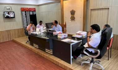 जलजीवन मिशनच्या कामांमधील त्रुटी आ.वैभव नाईक यांनी मुख्य कार्यकारी अधिकाऱ्यांच्या आणल्या निदर्शनास.  प्रत्येक तालुक्याचा आढावा घेण्याचे मुख्य कार्यकारी अधिकारी यांनी केले मान्य.