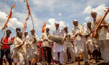 आषाढी एकादशीनिमित्त निघणाऱ्या दिंड्यांना राज्य सरकारकडून मिळणार २० हजार रुपयांचे अनुदान.