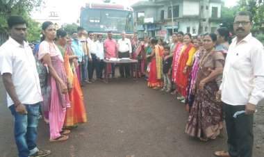 आमदार नितेश राणे यांच्या वाढदिवसानिमित्त विजयदुर्ग भाजपा तर्फे ज्येष्ठ नागरिकांसाठी धार्मिक सहल.