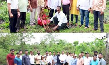 साठाव्या वाढदिवशी लावली साठ रोपे.  निवृत्त ग्रामविकास अधिकाऱ्यांचा अनोखा उपक्रम.