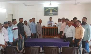 नाशिक येथील काळाराम मंदिर पत्रक प्रकरणातील संशयीतांवर कठोर कारवाई करा.  देवगड तालुका बौद्धजन सेवा संघ व वंचित बहुजन आघाडीच्या वतीने तहसीलदार व पोलीस निरीक्षकांना निवेदन.