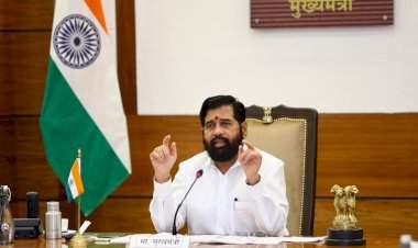 मुख्यमंत्री - माझी लाडकी बहीण' योजनेसाठी अडवणूक, दिरंगाई, पैशांची मागणी केल्यास कठोर कारवाई.  मुख्यमंत्री एकनाथ शिंदे यांच्या सूचना