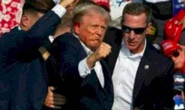 अमेरिकेचे माजी राष्ट्राध्यक्ष डोनाल्ड ट्रम्प यांच्यावर गोळीबार; उजव्या कानाला गोळी चाटून गेल्याने हल्ल्यातून ट्रम्प थोडक्यात बचावले.