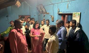 पावसामुळे नुकसान झालेल्या नागरिकांना आवश्यक सहकार्य करा : अर्चना घारे-परब.  डेगवे येथील पडझड झालेल्या घरांची पाहणी करत अधिकाऱ्यांना केल्या सूचना.