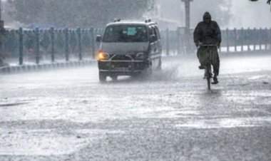 कोकण, पश्चिम महाराष्ट्र आणि विदर्भात आज जोरदार पावसाचा इशारा.