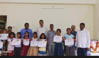 आनंदवाडी येथे लोकशाहीर अण्णाभाऊ साठे यांची जयंती उत्साहात साजरी.