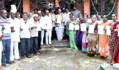 वेंगुर्ला येथे मुख्यमंत्री तीर्थ दर्शन योजनेचा शुभारंभ.  ६० वर्षावरील ज्येष्ठ नागरिकांनी ३१ ऑक्टोबर पूर्वी लाभ घ्यावा : भाजपा जिल्हा उपाध्यक्ष प्रसंन्ना देसाई.