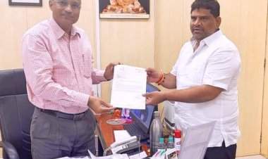 मालवण शासकीय तंत्रनिकेतन येथील अतिथी अधिव्याख्यात्यांना पुन्हा सेवेमध्ये सामावून घ्या : आ.वैभव नाईक.  आ.वैभव नाईक यांची तंत्रशिक्षण संचालनालयाचे संचालक डॉ.विनोद मोहितकर यांच्याकडे मागणी.