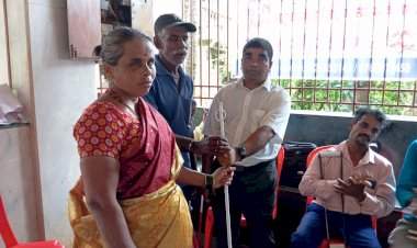 कसाल येथे पांढरी काठीदिन उत्साहात साजरा.