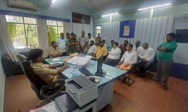 हायवे संबंधी प्रलंबीत प्रश्नांबाबत परशुराम उपरकर व त्यांच्या समर्थकांकडून आरटीओ कार्यालयात पुन्हा बैठक