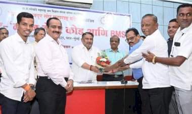 बांधकाम कामगार महासंघाकडून कामगार मंत्री आकाश फुंडकर यांचे अभिनंदन