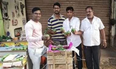 रत्नागिरीत आंब्याची पहिली पेटी दाखल