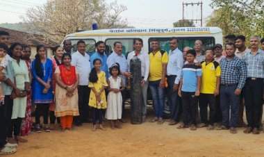 सामाजिक कार्यकर्ते दयानंद कुबल यांच्या कडून कै.आशा पाटणकर रुग्ण केंद्रास जंबो ऑक्सिजन सिलेंडर प्रदान