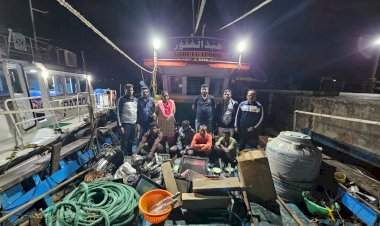 लाडघर-बुरोंडी समुद्रात मत्स्यव्यवसायची एल.ई. डी. नौकेवर कारवाई