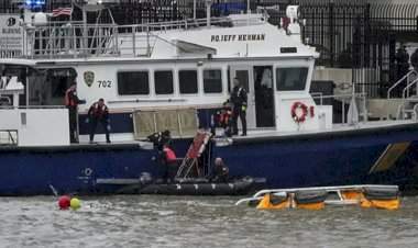 अमेरिकेतील हडसन नदीत हेलिकॉप्टर कोसळले.......३ लहान मुलांसह ६ जणांचा मृत्यू