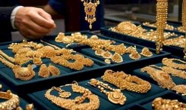 सोन्याच्या किमतीत झपाट्याने वाढ