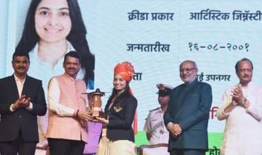 वैदेही देऊलकर हिचा शिवछत्रपती राज्य क्रीडा पुरस्काराने सन्मान