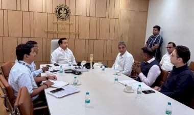 चिपी विमानतळाच्या विकासासाठी पालकमंत्री नितेश राणेंची अधिकाऱ्यांशी बैठक