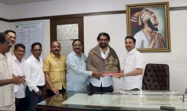 सिंधुदुर्ग जिल्हा बँक प्रधान कार्यालयास मंत्री शिवेंद्रसिंहराजे भोसले यांची भेट.......मनीष दळवी यांनी केले स्वागत