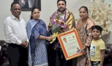 हुमरमळा गावातील महीला बचत गटांची चळवळ म्हणजे महिला स्वावलंबी होण्याचे आदर्श काम.......जिल्हा बँक अध्यक्ष मनीष दळवी यांचे गौरवोद्गार