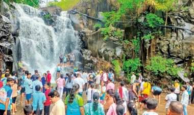 सतत कोसळणाऱ्या पावसामुळे देवगड तालुक्यातील मुख्य धबधबे प्रवाहित