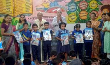 आरवली जीवन शिक्षण शाळेला देवी जागबाई देवस्थानतर्फे इन्व्हर्टर भेट