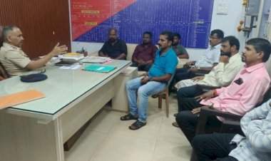 कुडाळ नारळी पौर्णिमेच्या रॅलीत एकच रिक्षा; पोलिसांचे निर्देश......महाविकास आघाडीला निर्णय मान्य तर महायुतीला निर्णय अमान्य