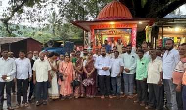 ठाकरे शिवसेनेचे अनोखे आंदोलन......मळेवाड येथे महाआरती करत महावितरणाच्या कारभाराविरोधात व्यक्त केली नाराजी