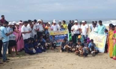 आंतरराष्ट्रीय स्वच्छता दिनानिमित्त कुणकेश्वर समुद्रकिनाऱ्यावर स्वच्छता मोहीम......लोकसहभागातून तब्बल 300 किलो कचरा जमा