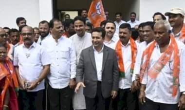 वैभववाडी ठाकरे शिवसेनेला मोठा धक्का.......मंगेश लोके यांच्यासह शेकडो कार्यकर्ते भाजपमध्ये