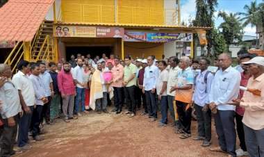 वैभववाडी ठाकरे गटाच्या तालुकाप्रमुखपदी नंदू शिंदे यांची निवड........तालुक्यात शिंदे यांचा सत्कार; सतीश सावंत व सुशांत नाईक यांचे मार्गदर्शन