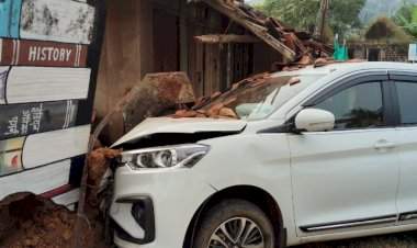 वेंगुर्ले-सावंतवाडी मार्गावर गाडी अपघात, चालक सुरक्षित