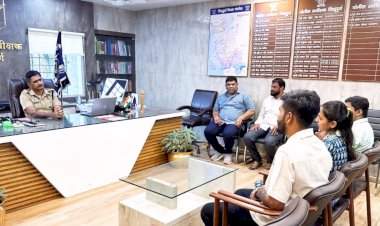 दीक्षा बागवे खून प्रकरणातील आरोपीला कडक शिक्षा व्हावी!.......बागवे कुटुंबियांनी वैभव नाईक यांच्या समवेत जिल्हा पोलिस अधिक्षकांची भेट घेत केली मागणी